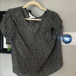 LC Lauren Conrad Black and White Puff Sleeve Fitted Blouse